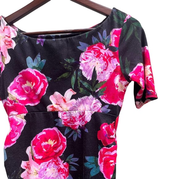 ASOS Maternity Rose Print Bodycon Dress Size 4 - Scoop Neck, 3/4 Sleeve, Stretch - Picture 10 of 16